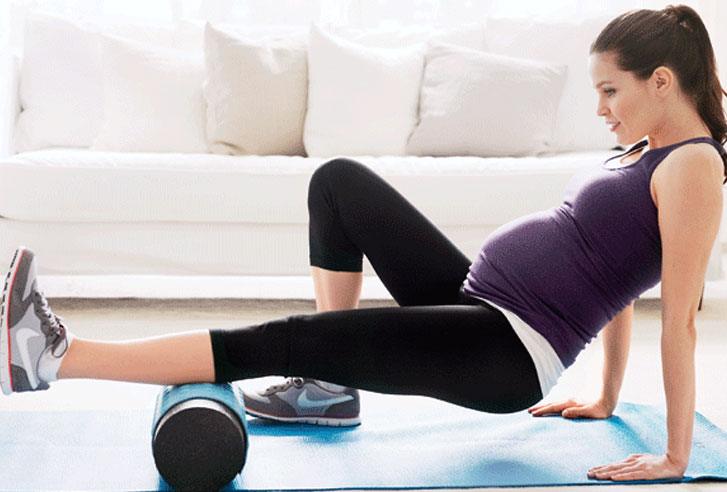 Staying Fit During Pregnancy Gym Essentials #AlwaysFresh - A